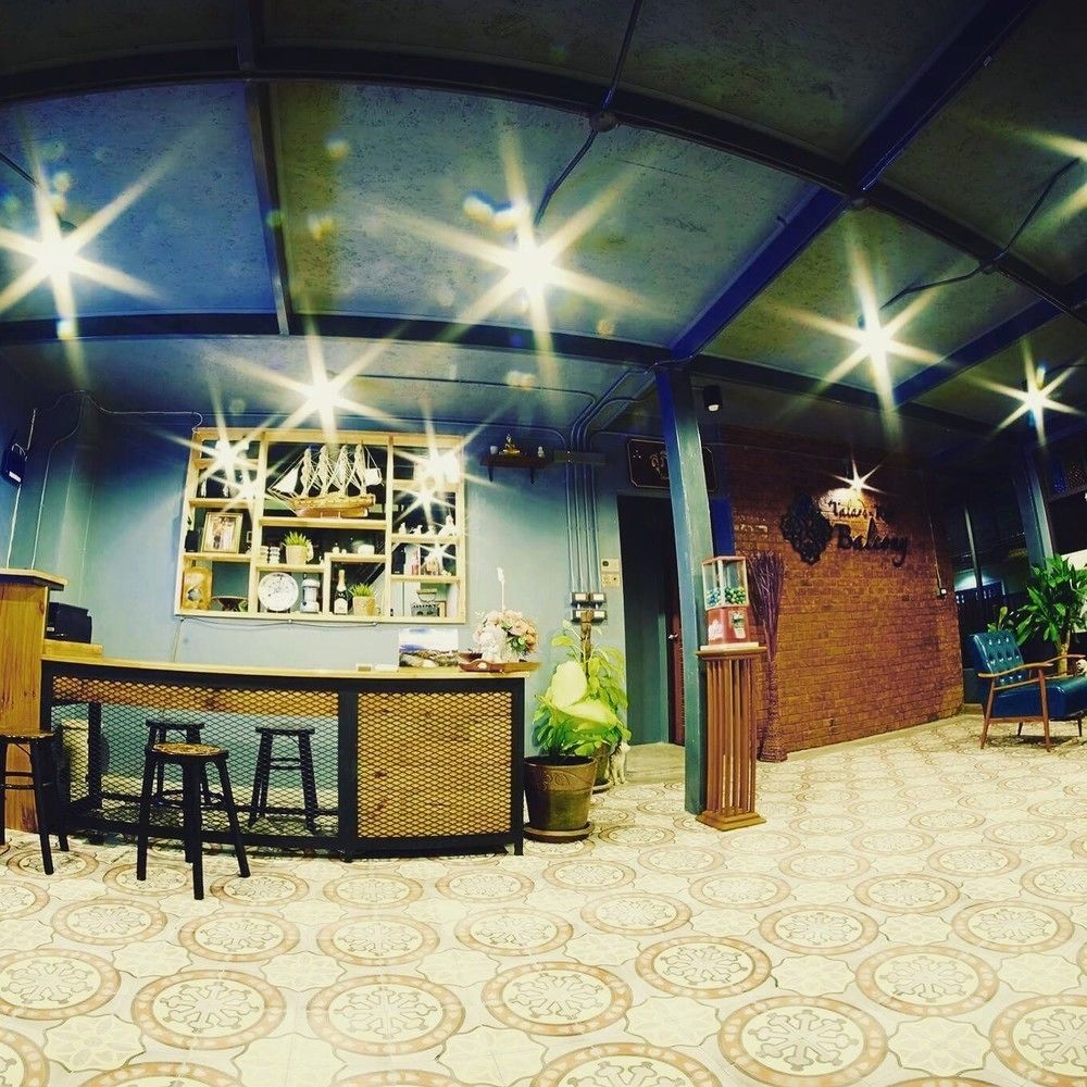 بيت شباب تالاردكاو بالكوني كرابي هاوس Krabi town المظهر الخارجي الصورة